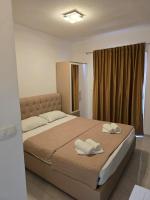 Deluxe Double Room with Shower