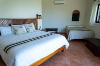 Casa Manzanillo - Beach Room - Ocean Front Room at Exceptional Beach Front Location - B&B Troncones