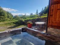 Chalet con 2 Camere da Letto e Vasca Idromassaggio