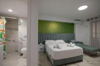Triple Room with Garden View