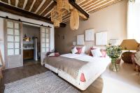 La Sanverine private room historic center Vence - B&B