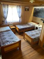 Chambre Triple avec Salle de Bains Privative