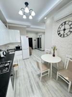 New White and Cozy Apartment in Centre, New Buiding - Chambres d’hôtes Chişinău