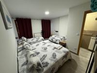 Quadruple Room with Private Bathroom