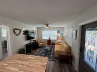 875 Oasis #4 Location! - Bed and Breakfast