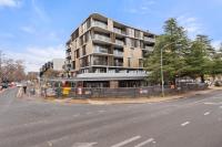 Experience Elegance in this Chic 1-Bed Unit - B&B