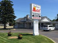 B&B Kitchener - Mayflower Motel - Bed and Breakfast Kitchener