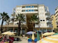 Redi's Seaside Apartment with Parking - B&B
