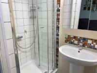 Double or Twin Room with Shower