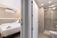 One-Bedroom Deluxe Apartment