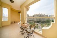 Spacious 3 Bedroom Palm Apartment - Bed and Breakfast Dubai