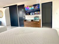 Deco 6B Modern Studio Great Location - B&B