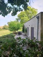 Gite at La Maison Forte - Bed and Breakfast Montaut