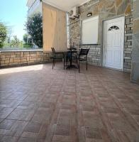 Villa Kostas Accommodations - Nea Vrasna - Ferienwohnung Néa Vrasná