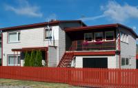 Nooruse Majutus - Bed and Breakfast Kuressaare