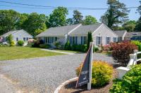 Walk to Earle Rd Beach Incredible Patio - B&B Harwich