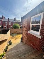 Spacious home in Leeds ideal for gatherings with free parking - Chambres d’hôtes Leeds