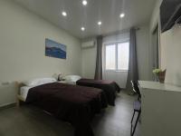 Twin Room with Private Bathroom