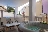 Studio met een Hot Tub