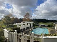 The Loft at Henton Lodge - B&B Mauku