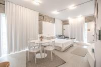 Studio mit Kingsize-Bett und Schlafsofa