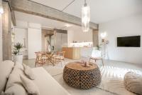 Convent Apartments - Huge One Combination - Ferienwohnung Kalampáka