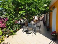 TheYellow House II Fully Equipped 2BR apartment - B&B Antipáta