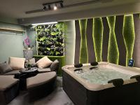 LEO Apartment FREE PARKING - President Palace - B&B Bratislava