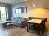 One Bedroom Apartment with Balcony and Lateral Sea View