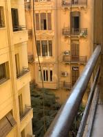 Silver Downtown Apartment - B&B El Cairo