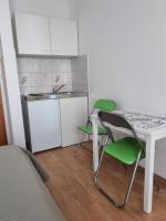 Studio apartman Leon 2 - Bed and Breakfast