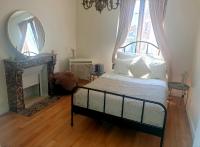 Aux pieds du Métro ligne 12 - Bed and Breakfast Aubervilliers