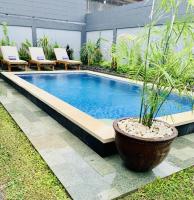 Villa VALARI - Seminyak Legian - 5 Bedrooms - Chambres d’hôtes Seminyak