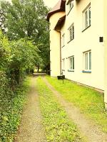 THE CASTLE - Free Parking - Self Check In - B&B Krakow