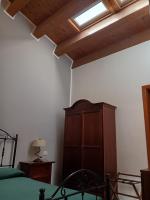 Single Room with Skylight