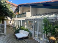 Charming 1 bedroom flat, Biarritz center with pool and car park - B&B