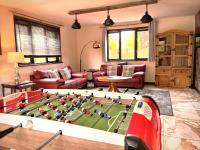 Primrose 15-Kaowood-Hot Tub-Pet friendly-Tenby - Bed and Breakfast