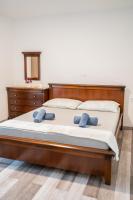 One bedroom Apartment with balcony, poolside