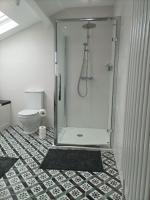 Single Room with Shared Bathroom
