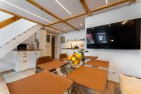 Stylish Loft Apartment in Prague City Centre by EasyBNB Premium - Chambres d’hôtes Prague