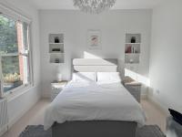 Red Brick Victorian Townhouse - B&B
