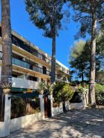 Charmant T3 au milieu des pins, terrasse sud, vue mer, plage à pieds, fibre et garage privé inclus - Chambres d'hôtes Les Lecques
