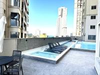 Apto Itapema NOVO 2 quartos e 2bwc -2 garagens - Prédio com Piscina - Ferienwohnung Itapema