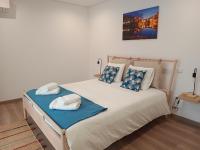 King Studio with Sofa Bed