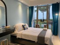Two-Bedroom Deluxe Apartment with Garden View