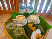 Alaska pool cafe&homestay2 - B&B Ban Bon Pho