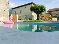 Gîte "le pommier" - Bed and Breakfast Risset