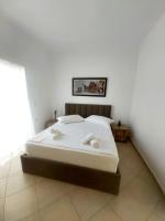 Two-Bedroom Family Room with Balcony (4 Adults)