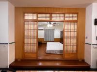 Chambre Familiale avec Salle de Bains Commune