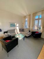 Appartamento con 2 Camere da Letto, Balcone e Terrazza